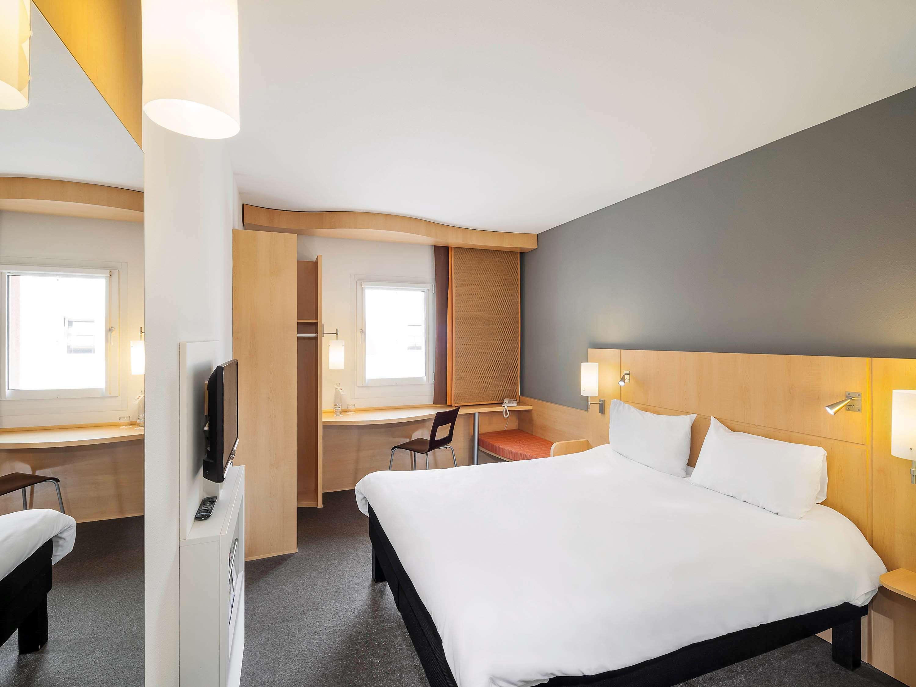 Hotel Ibis Praha Old Town Esterno foto