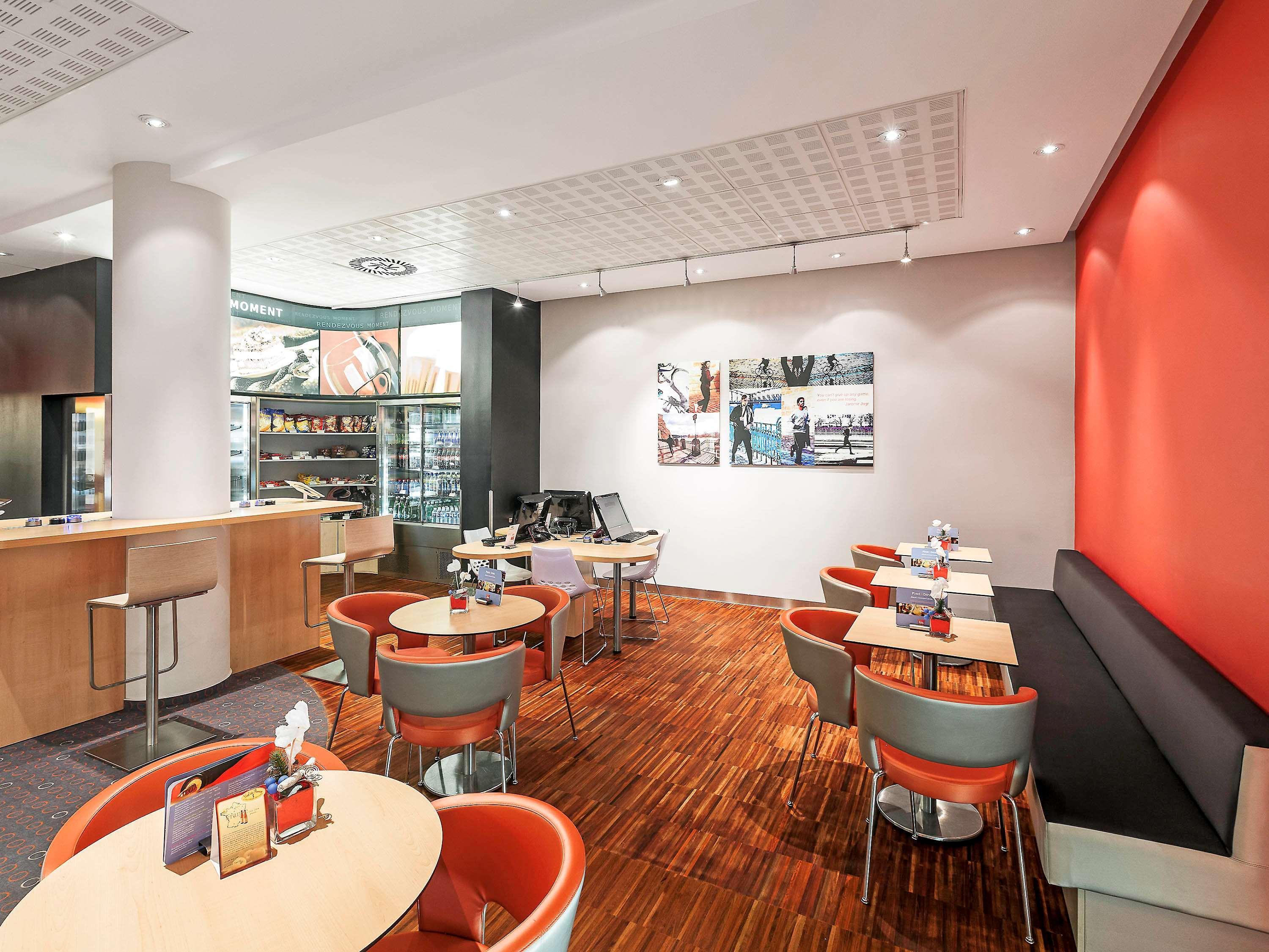 Hotel Ibis Praha Old Town Esterno foto