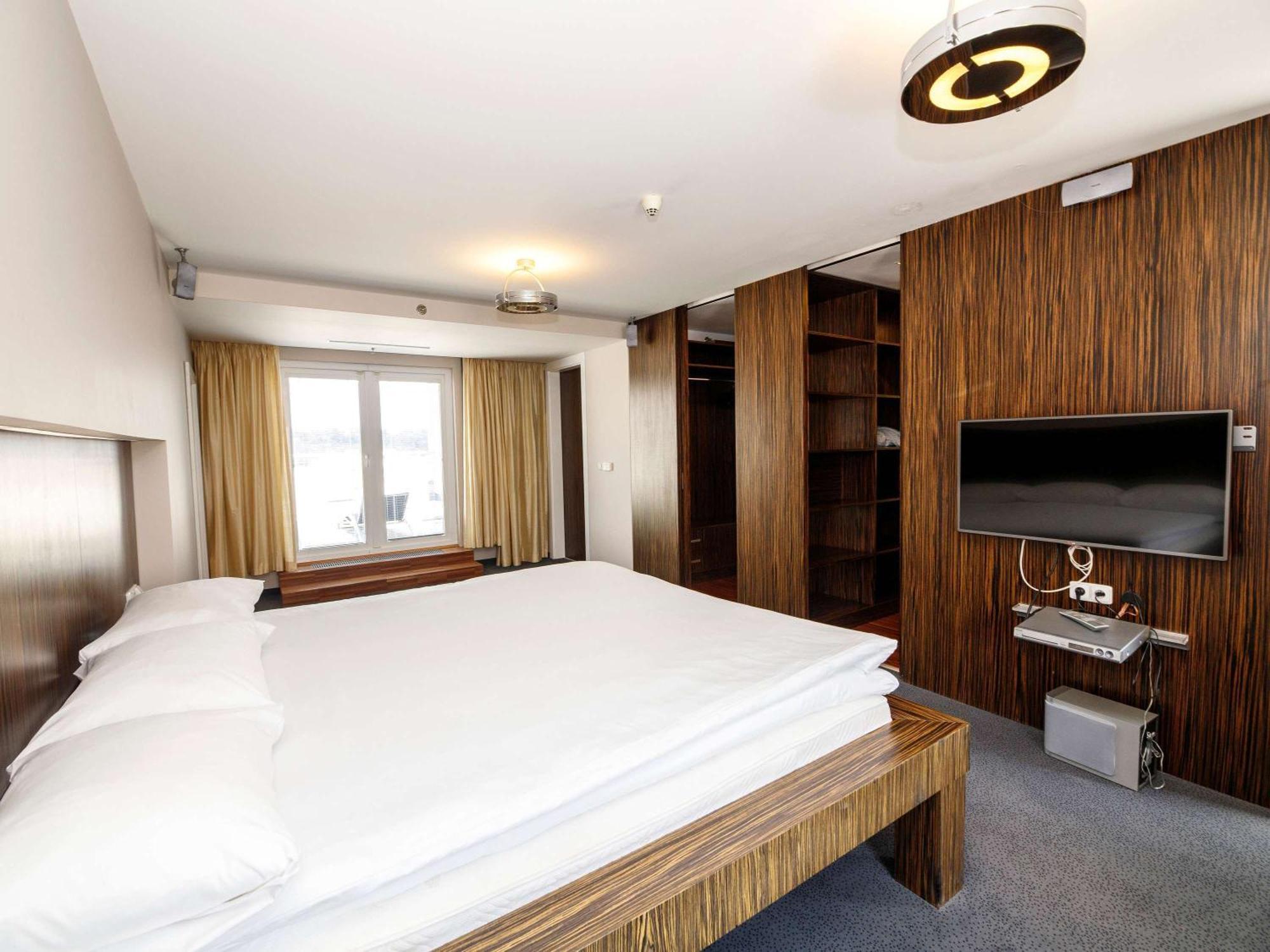 Hotel Ibis Praha Old Town Esterno foto
