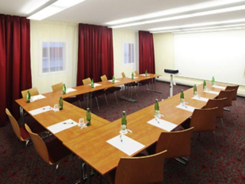 Hotel Ibis Praha Old Town Esterno foto